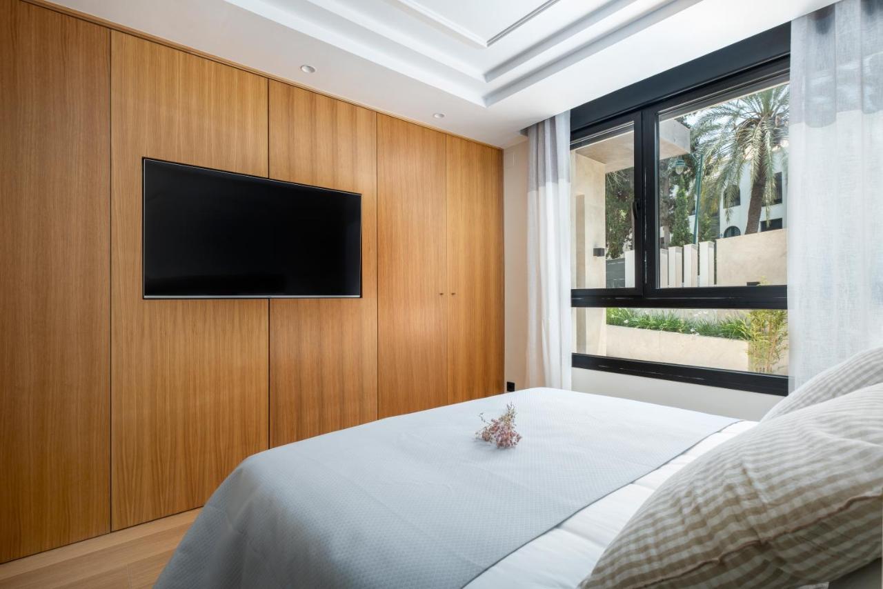 Apartamentos La Zagalilla Málaga Extérieur photo