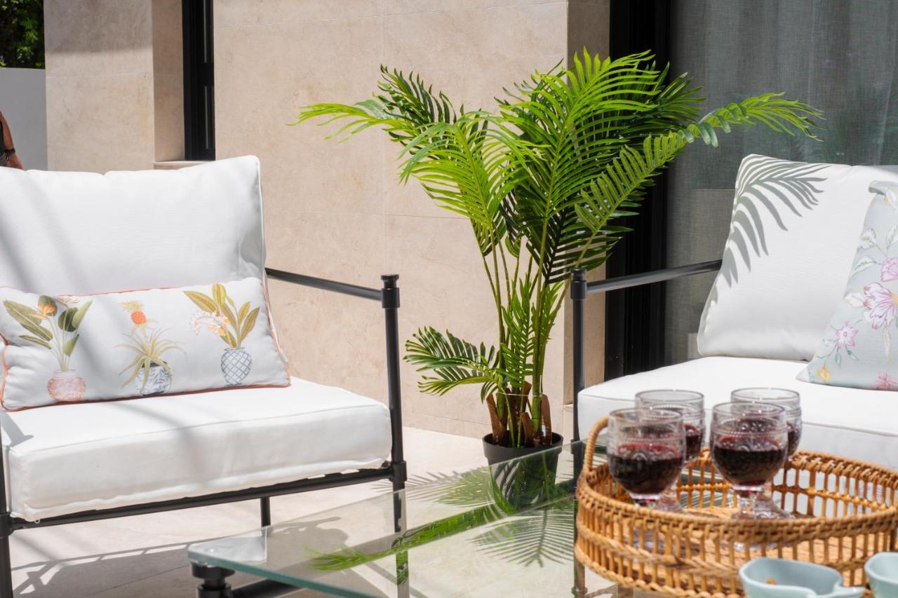 Apartamentos La Zagalilla Málaga Extérieur photo