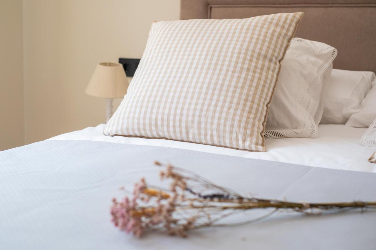 Apartamentos La Zagalilla Málaga Extérieur photo